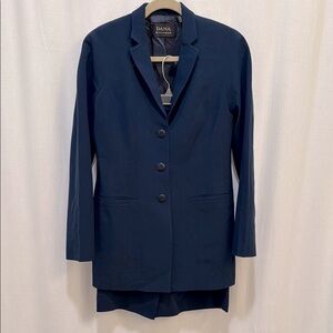 Dana Buchman Women's Navy Blazer & Skirt Suit, size S
